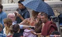 Чтобы сцены с голой Леной Хильди не утекли в сеть, было нанято 200 охранников Чтобы сцены с голой Леной Хильди не утекли в сеть, было нанято 200 охранников