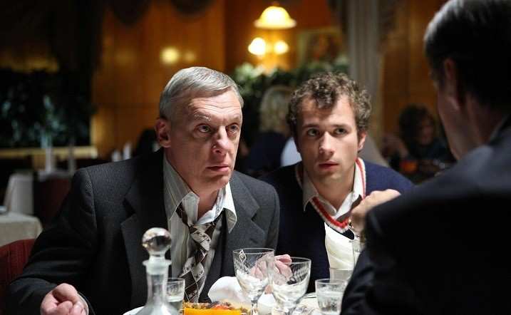 Рецензия к сериалу "Восьмидесятые" на СТС Рецензия к сериалу "Восьмидесятые" на СТС