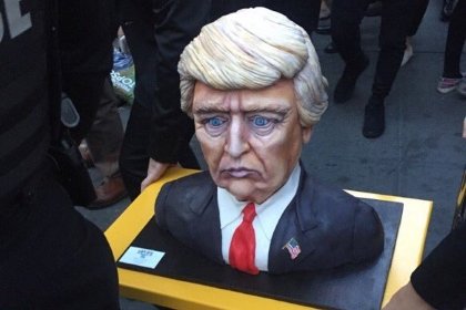 Реакция знаменитостей на избрание Дональда Трампа президентом Реакция знаменитостей на избрание Дональда Трампа президентом