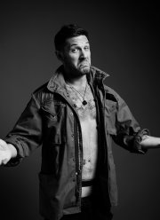 Том Харди сделает тату с именем Леонардо ДиКаприо Том Харди сделает тату с именем Леонардо ДиКаприо