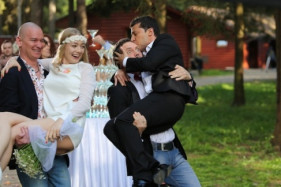 Sony Pictures приобрела права на ремейки русских комедий «8 первых свиданий» и «8 новых свиданий»  Sony Pictures приобрела права на ремейки русских комедий «8 первых свиданий» и «8 новых свиданий»