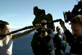 Интервью с режиссёром «Последних джедаев»: "Lucasfilm и Disney позволили мне делать свою работу так, как мне хочется" Интервью с режиссёром «Последних джедаев»: "Lucasfilm и Disney позволили мне делать свою работу так, как мне хочется"