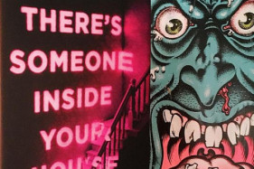 Netflix экранизирует подростковый ужастик «В твоем доме кто-то есть» Netflix экранизирует подростковый ужастик «В твоем доме кто-то есть»